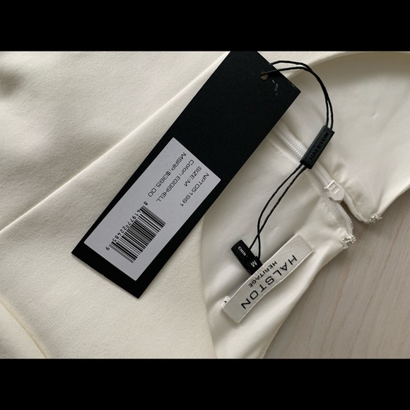 Off white classic flare dress with short sleeve - Picture 8 of 8